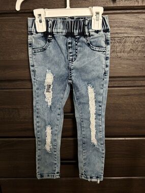 Kids Light Wash Distressed Elastic-Waist Jeans